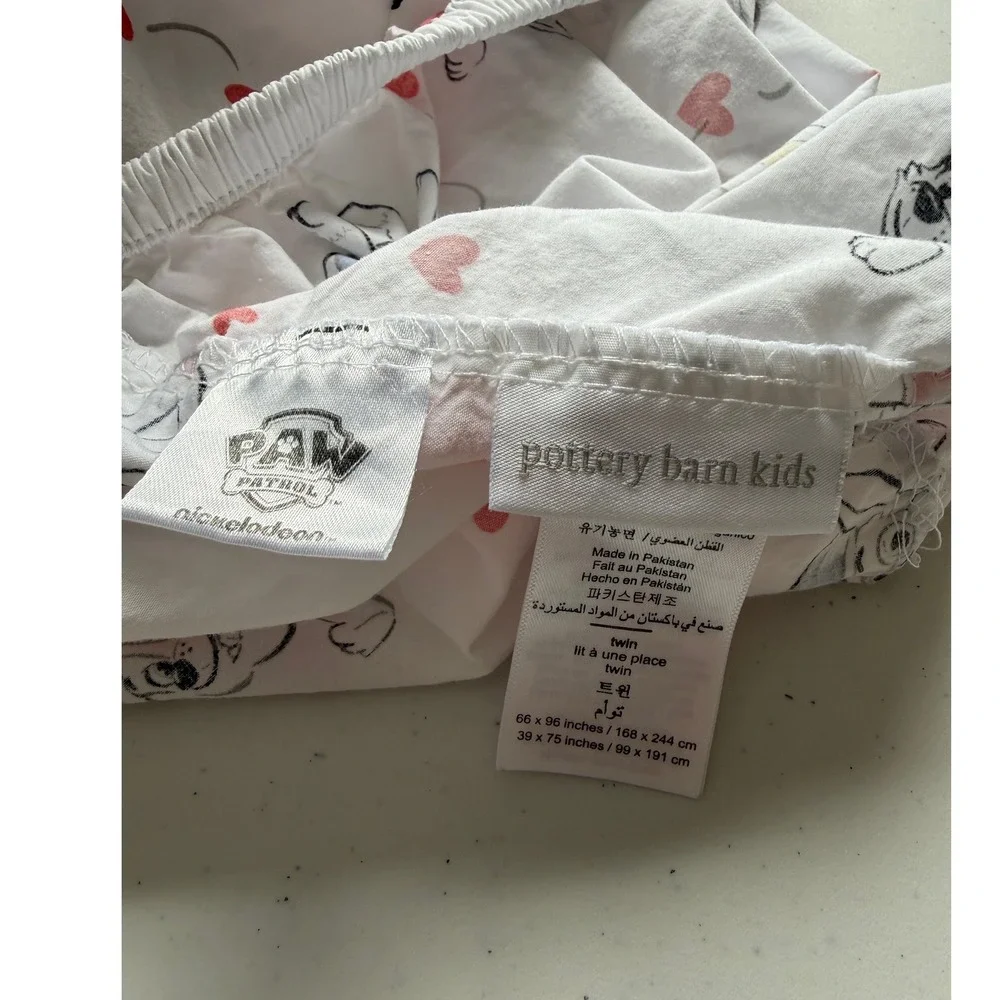 Pottery Barn Kids PAW PATROL Hearts VALENTINES TWIN FITTED Sheet Organic Cotton